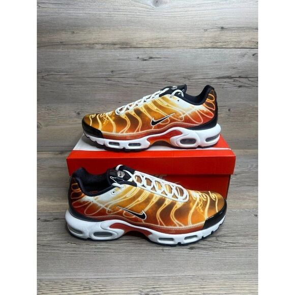 Nike Air Max Plus Light Photography Mens Size 10.5 Sport Red Mandarin DZ3531 600